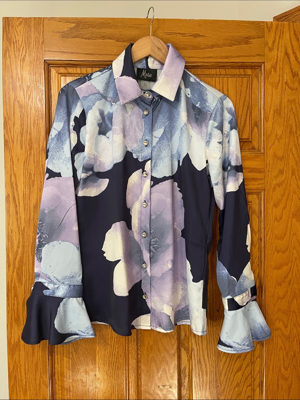 Muse Navy Floral Button-Up Blouse with Lavender & Light Blue Blooms nwot